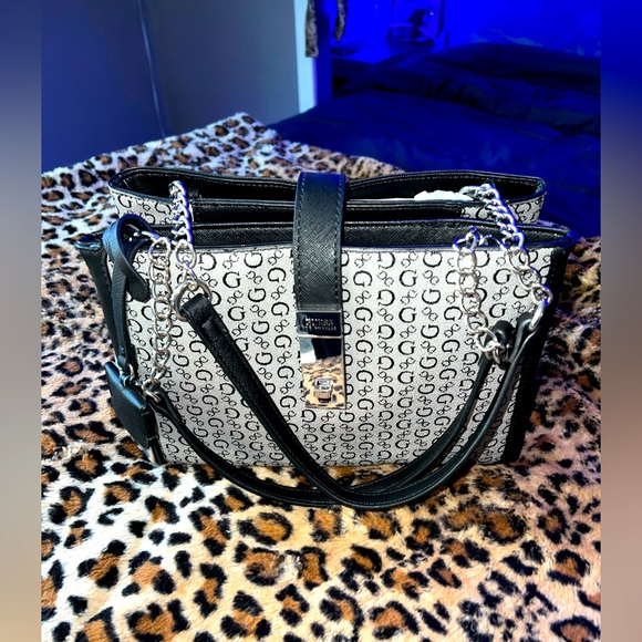 Guess Handbags - Guess Shoulder Bag